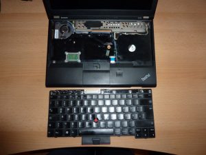  تعویض صفحه کلید Lenovo Thinkpad x230