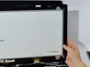 تعویض LCD صفحه نمایش Lenovo Edge 15
