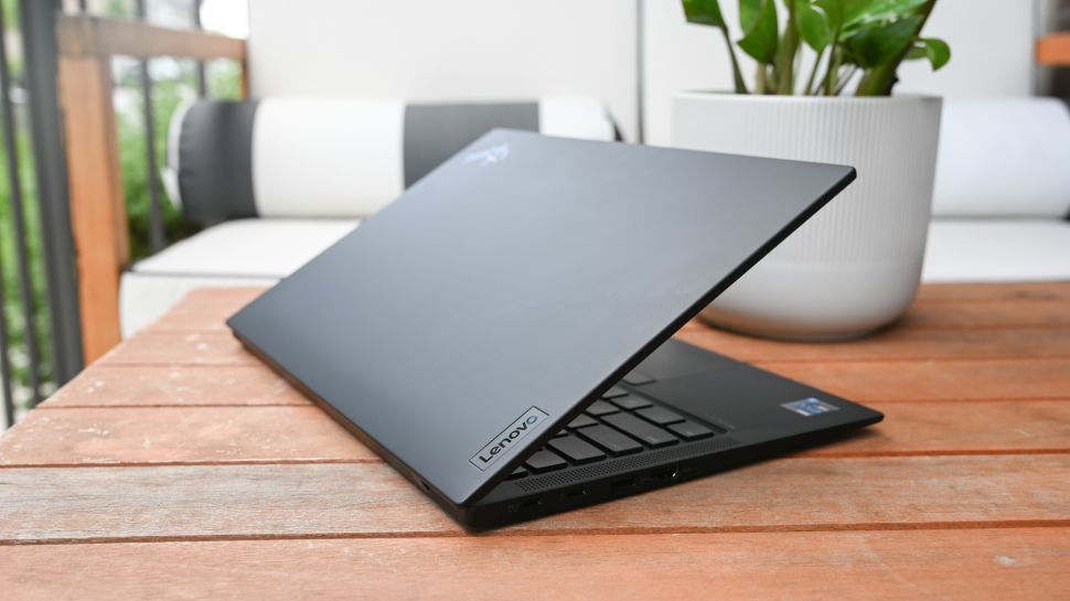 لپ‌تاپ لنوو ThinkPad X1 Carbon نسل 9